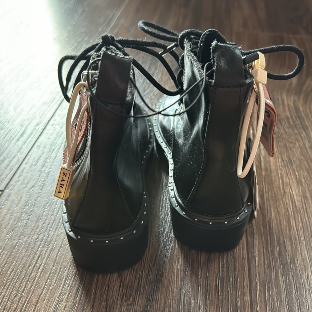 (SOLD)Toddler girl Zara boots - Picture 5 of 6
